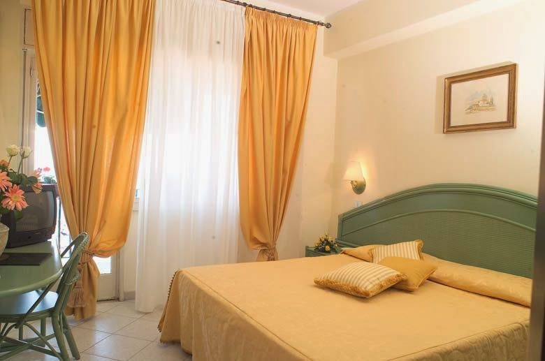 Hotel Tysandros Giardini-Naxos